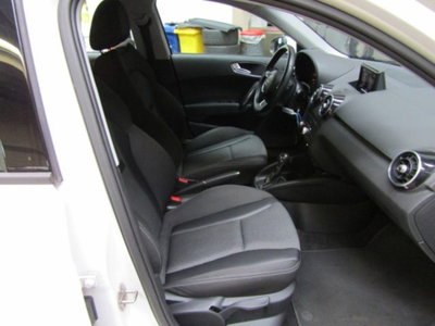 Audi A1 Sportback 1.4 TDI (15)