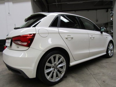 Audi A1 Sportback 1.4 TDI (5)