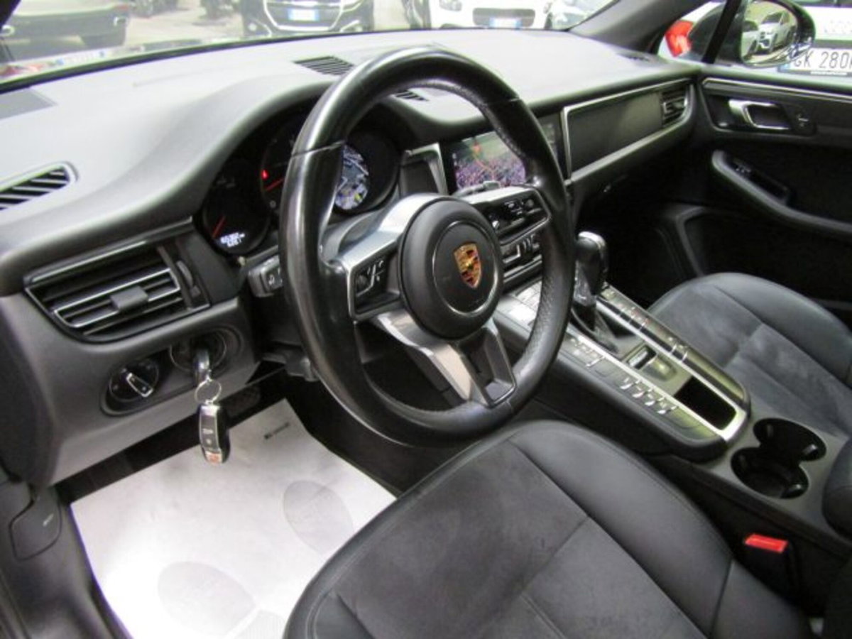 Porsche Macan 2.0 (12)