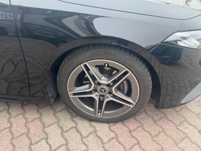 Mercedes-Benz Classe A Sedan 180 d AMG Line Premium Plus auto (10)
