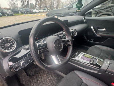 Mercedes-Benz Classe A Sedan 180 d AMG Line Premium Plus auto (11)