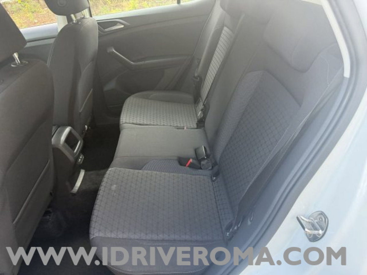 Volkswagen T-Cross 1.0 tsi Edition 95cv (11)