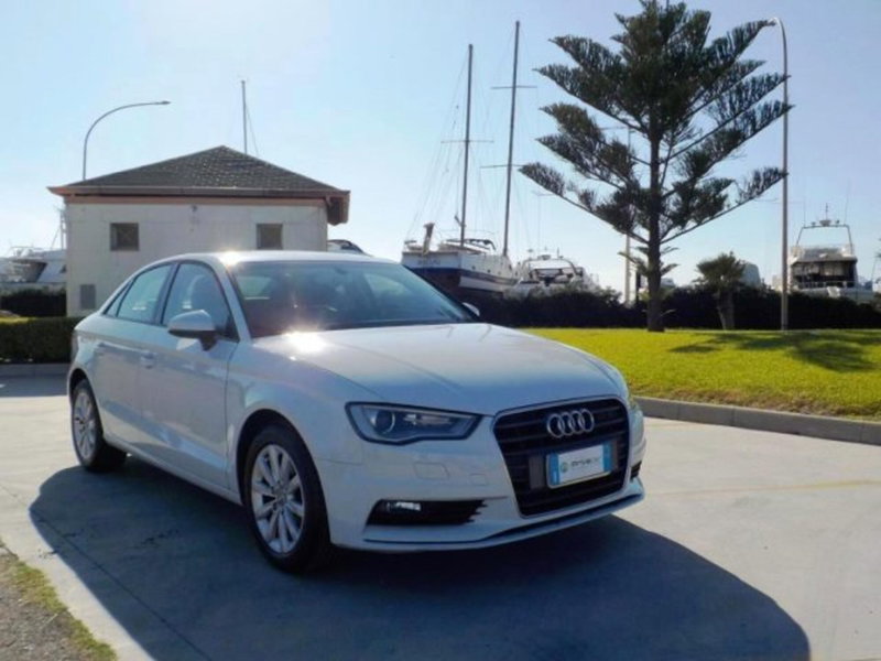 Audi A3 Sedan 1.6 TDI clean diesel Attraction