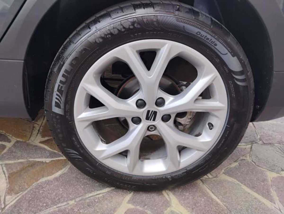 SEAT Arona 1.0 EcoTSI 110 CV DSG FR (12)