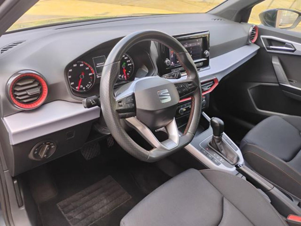 SEAT Arona 1.0 EcoTSI 110 CV DSG FR (14)