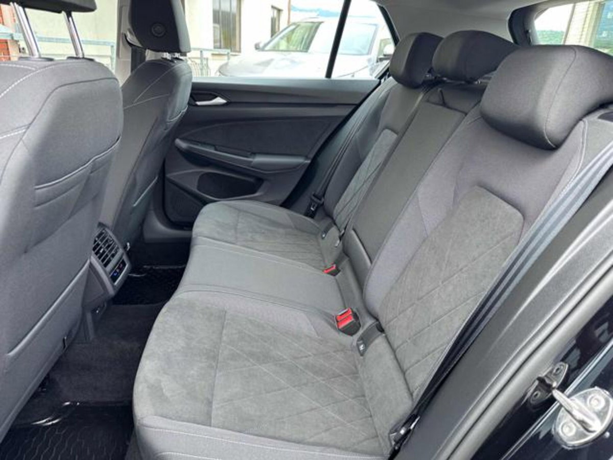 Volkswagen Golf Variant 1.5 eTSI EVO ACT DSG Style (11)