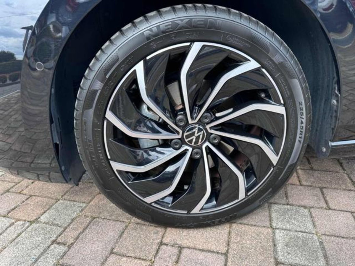 Volkswagen Golf Variant 1.5 eTSI EVO ACT DSG Style (12)