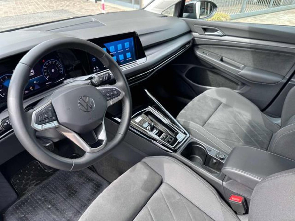 Volkswagen Golf Variant 1.5 eTSI EVO ACT DSG Style (4)