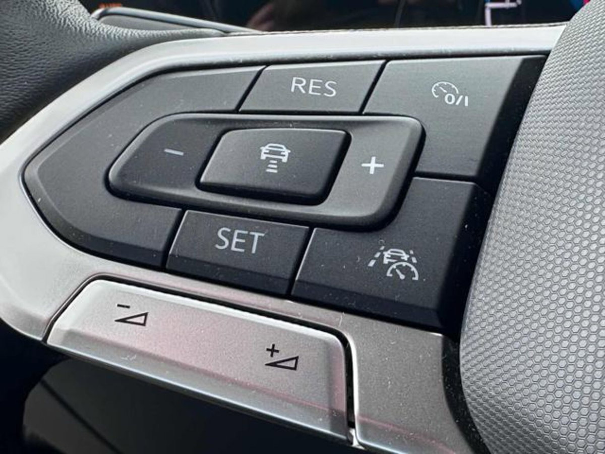 Volkswagen Golf Variant 1.5 eTSI EVO ACT DSG Style (9)