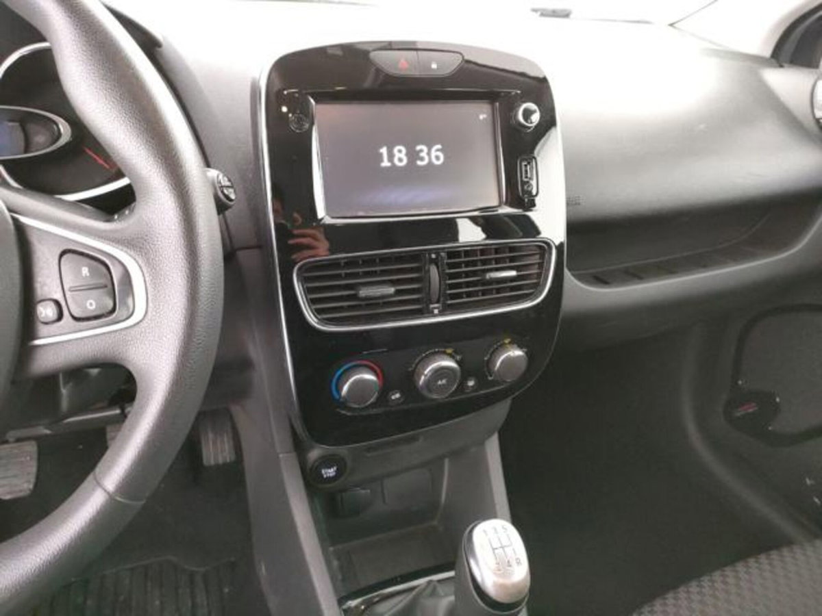 Renault Clio Sporter dCi 8V 75 CV Moschino Life (10)