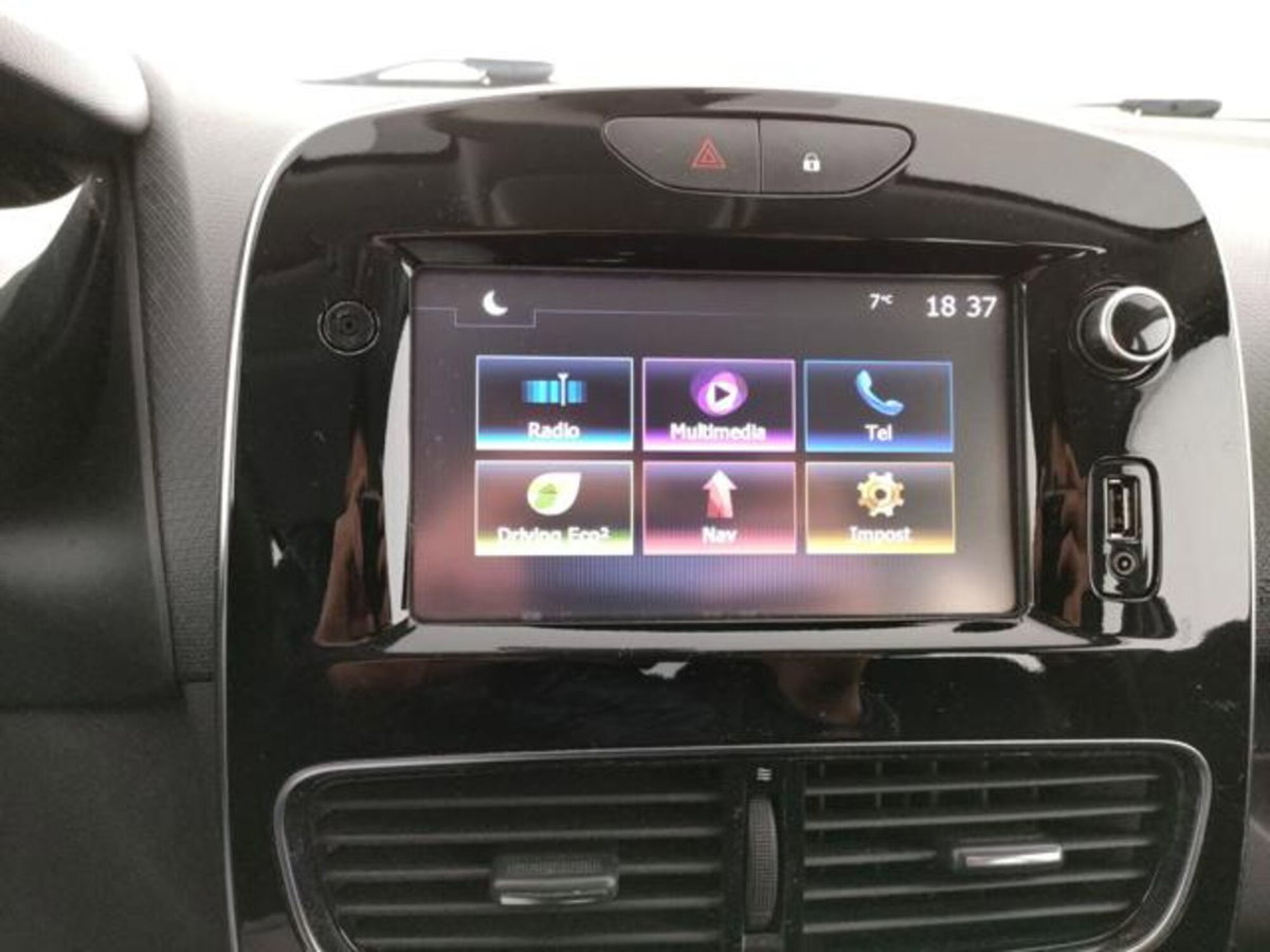 Renault Clio Sporter dCi 8V 75 CV Moschino Life (12)