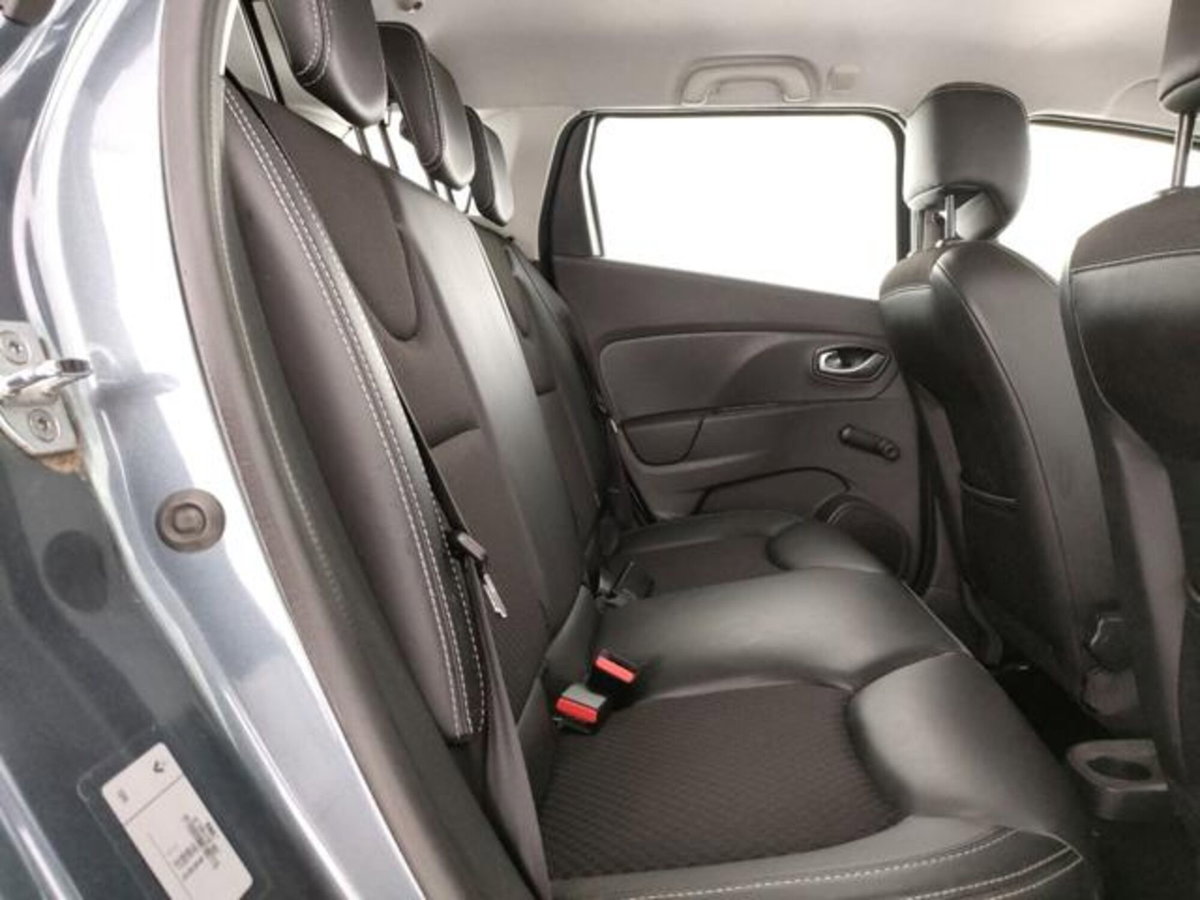 Renault Clio Sporter dCi 8V 75 CV Moschino Life (17)