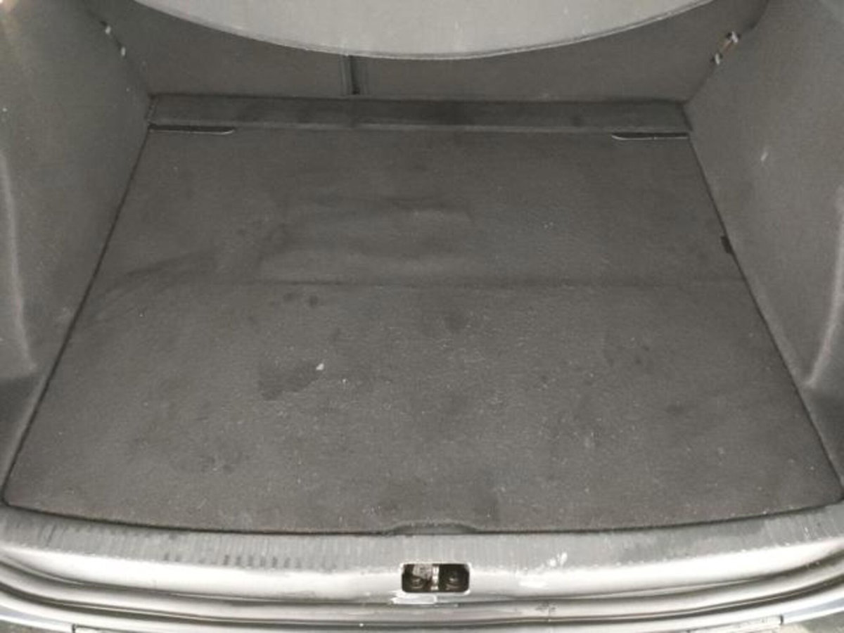 Renault Clio Sporter dCi 8V 75 CV Moschino Life (18)