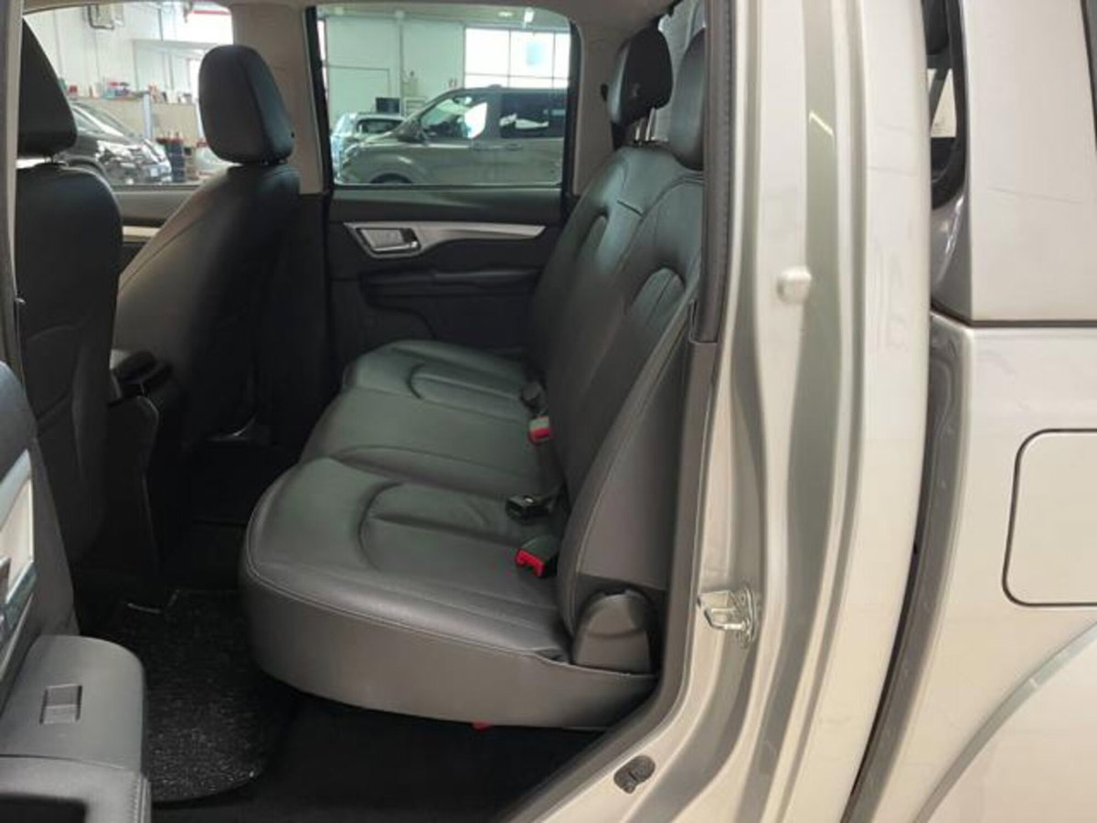 Great Wall Steed Pick-up Steed 6 2.4 Ecodual 4WD Premium (11)