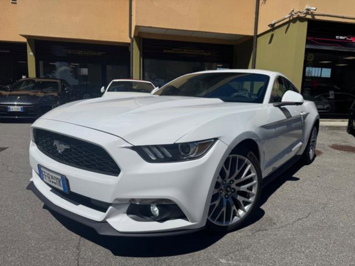 Ford Mustang Coupé Fastback 2.3 EcoBoost aut.