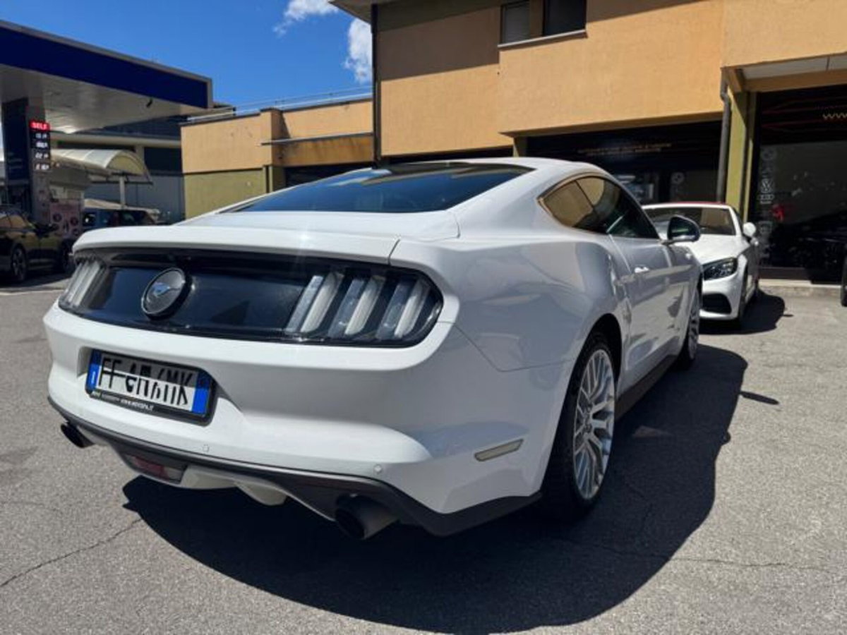 Ford Mustang Coupé Fastback 2.3 EcoBoost aut. (9)