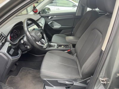 Audi Q3 35 TDI quattro S tronic Business (13)