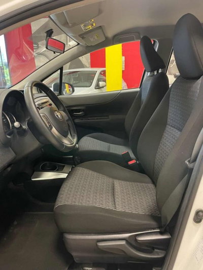 Toyota Yaris 1.0 5 porte Van (9)