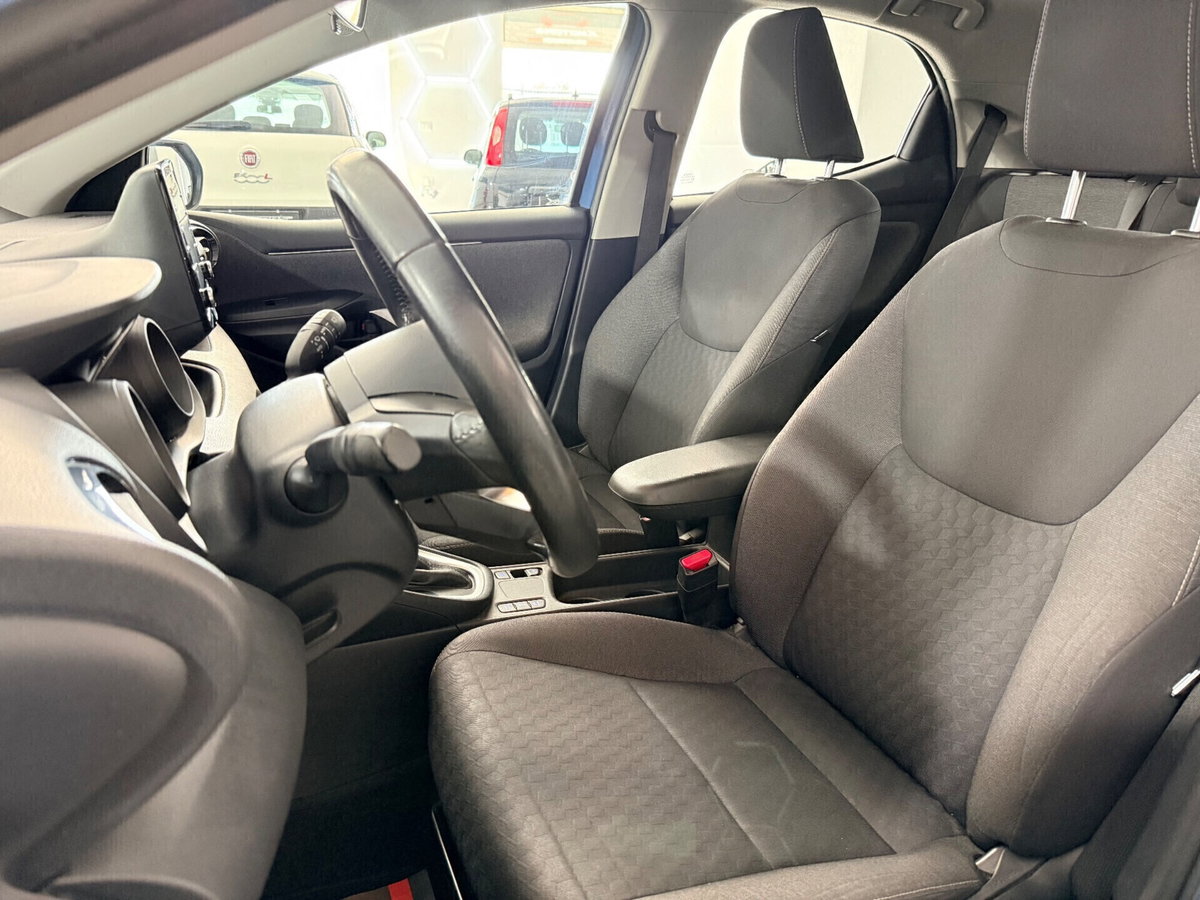Toyota Yaris 1.5 Hybrid 5 porte Trend (14)