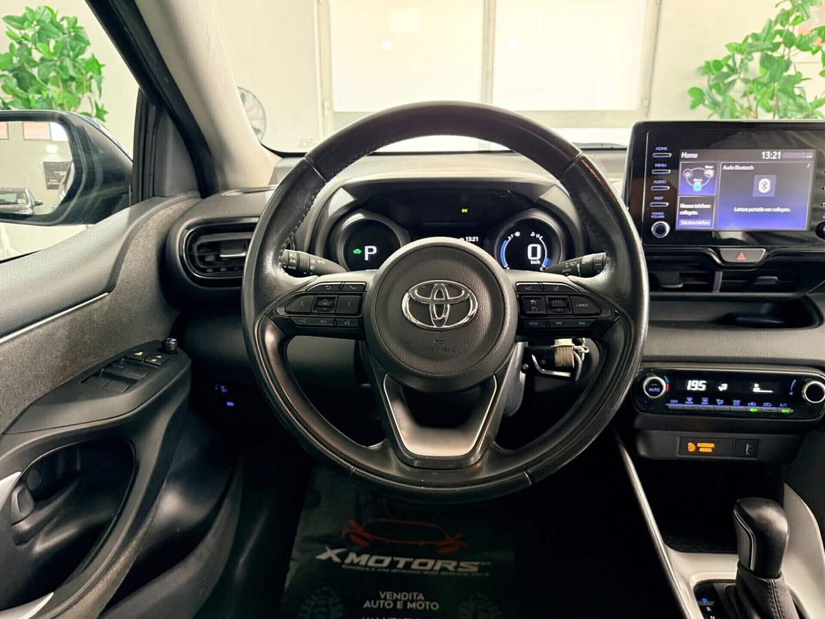 Toyota Yaris 1.5 Hybrid 5 porte Trend (19)