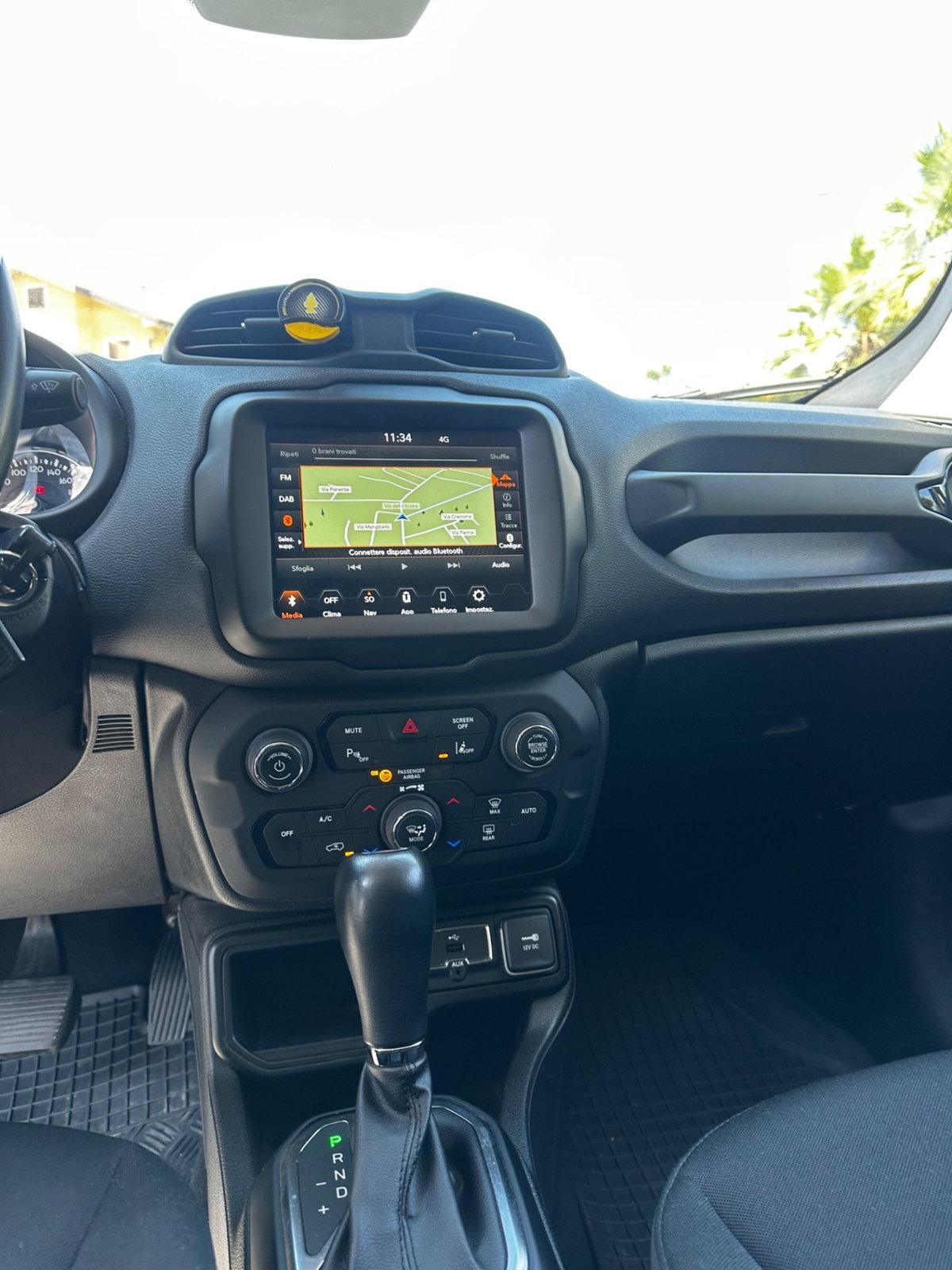 Jeep Renegade 1.6 Mjt 120 CV Limited (7)