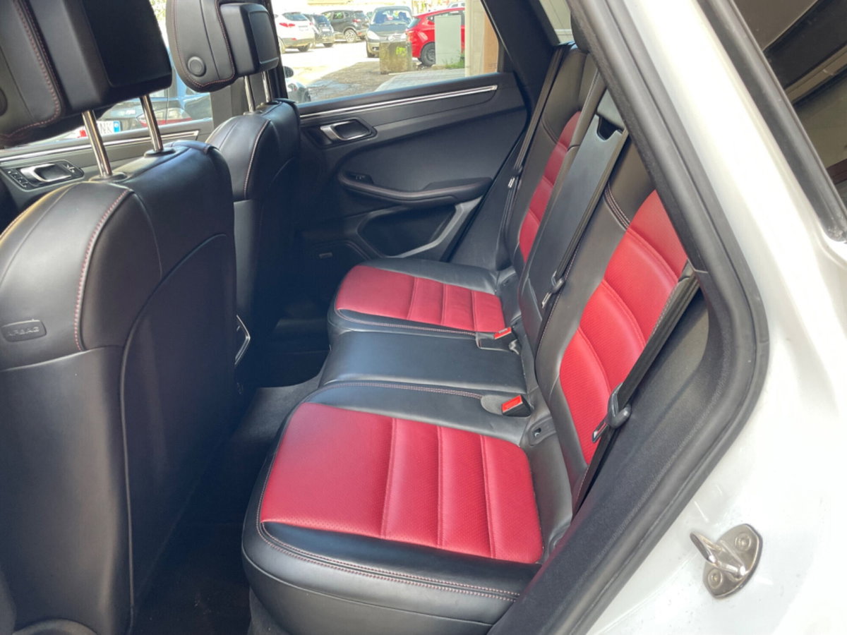 Porsche Macan 2.0 265cv pdk (18)