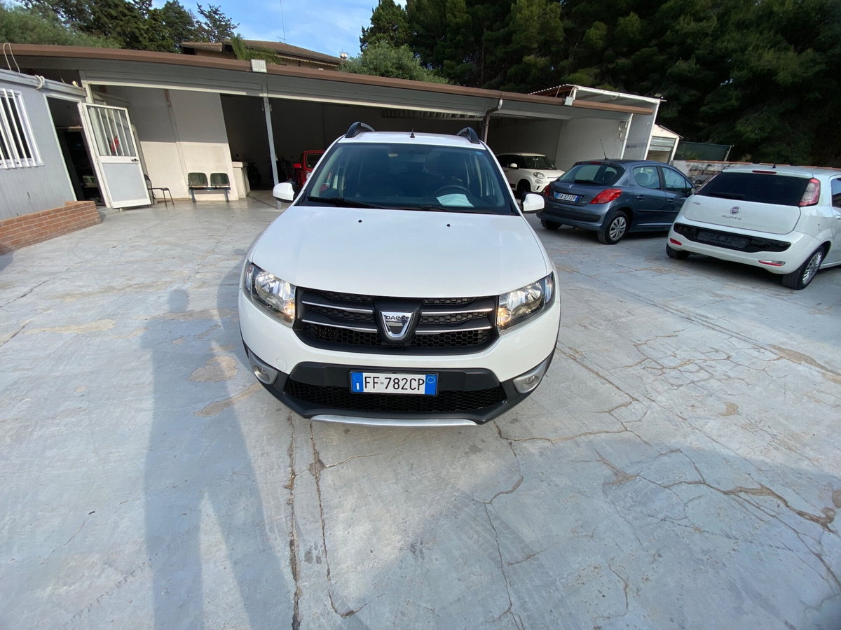 Dacia Sandero Stepway 1.5 dCi 8V 90CV Start&Stop aut. (2)