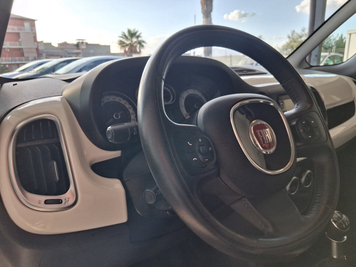 Fiat 500L 1.6 Multijet 105 CV Trekking (13)