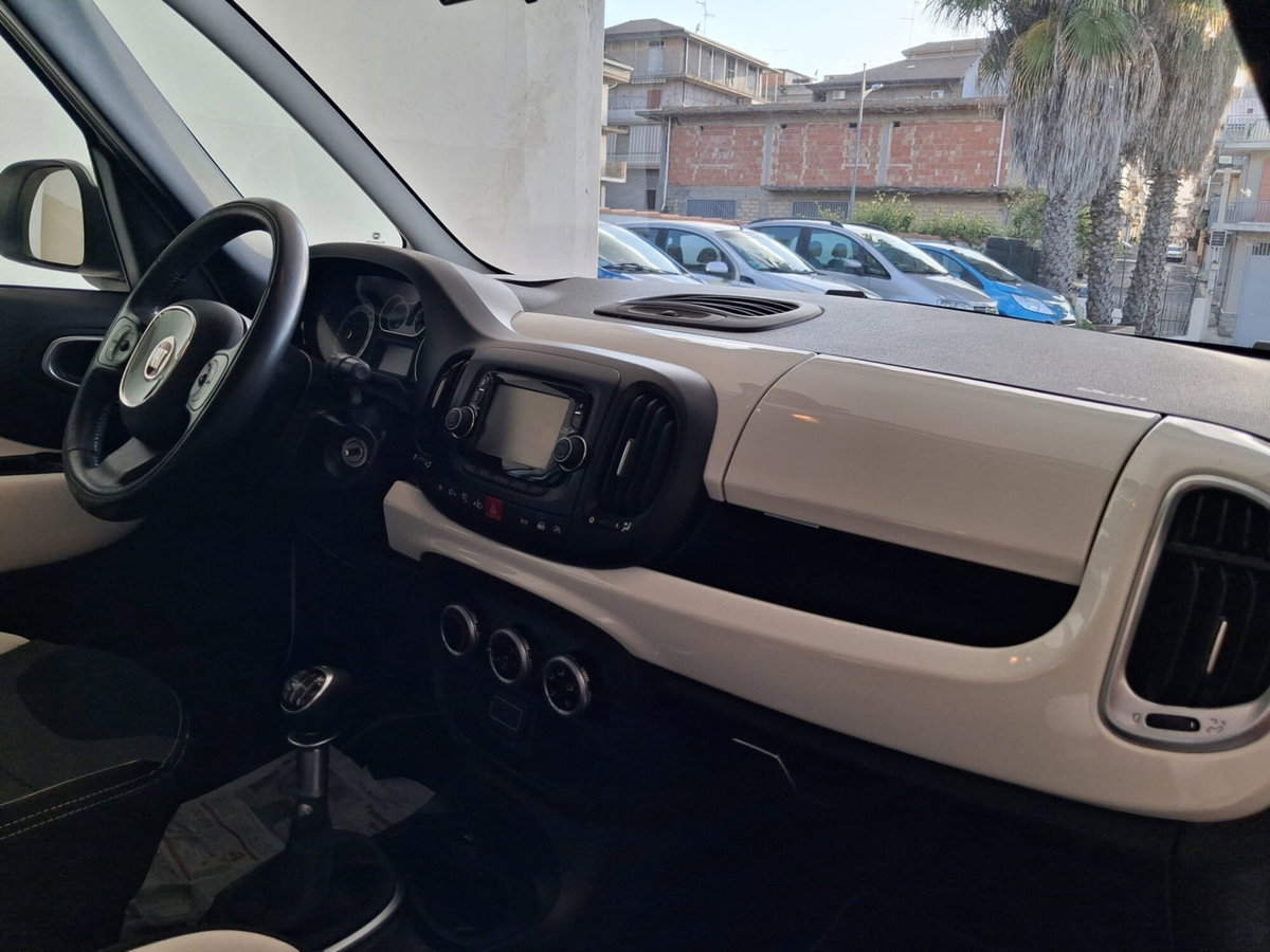 Fiat 500L 1.6 Multijet 105 CV Trekking (8)