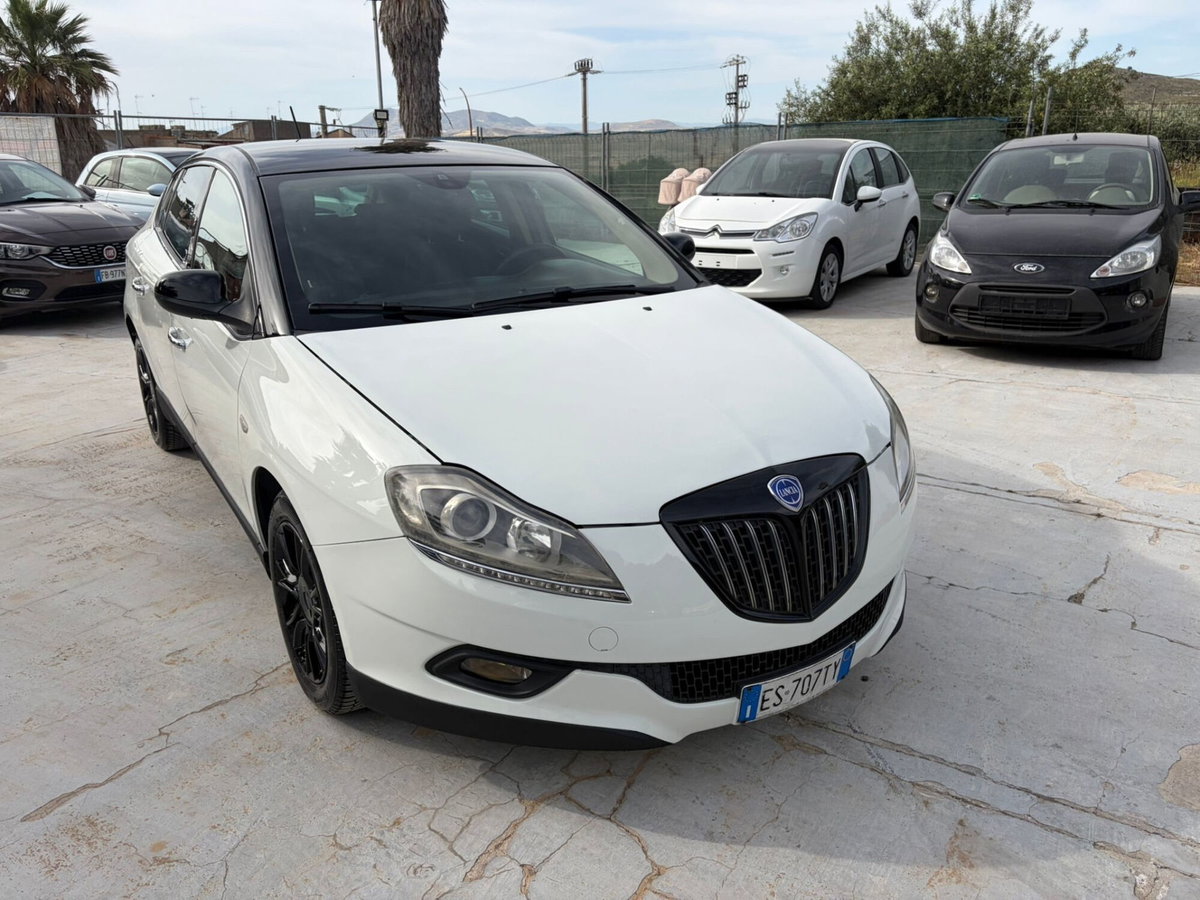 Lancia Delta 1.6 MJT DPF 105 CV Gold