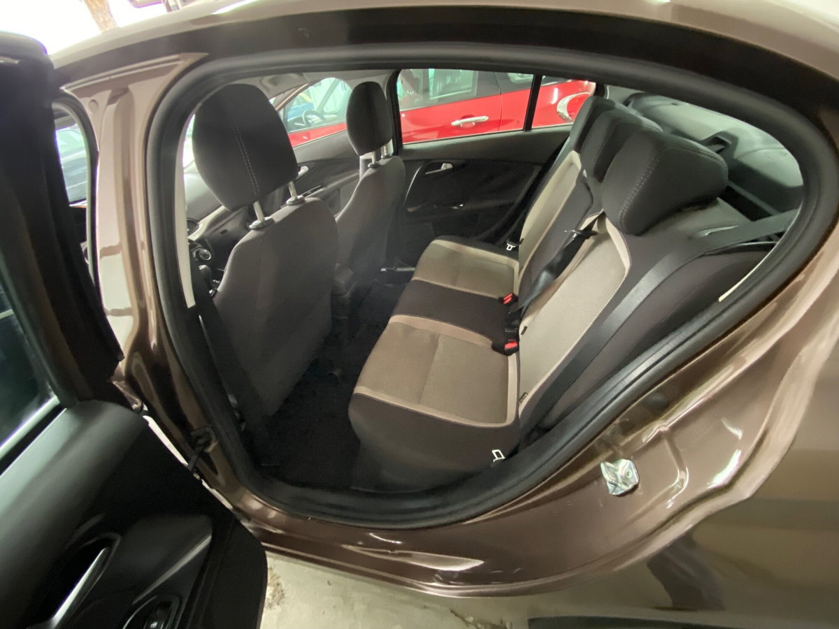 Fiat Tipo Tipo 1.6 Mjt 4 porte Opening Edition (12)