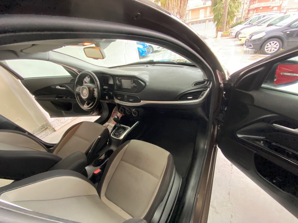Fiat Tipo Tipo 1.6 Mjt 4 porte Opening Edition (9)