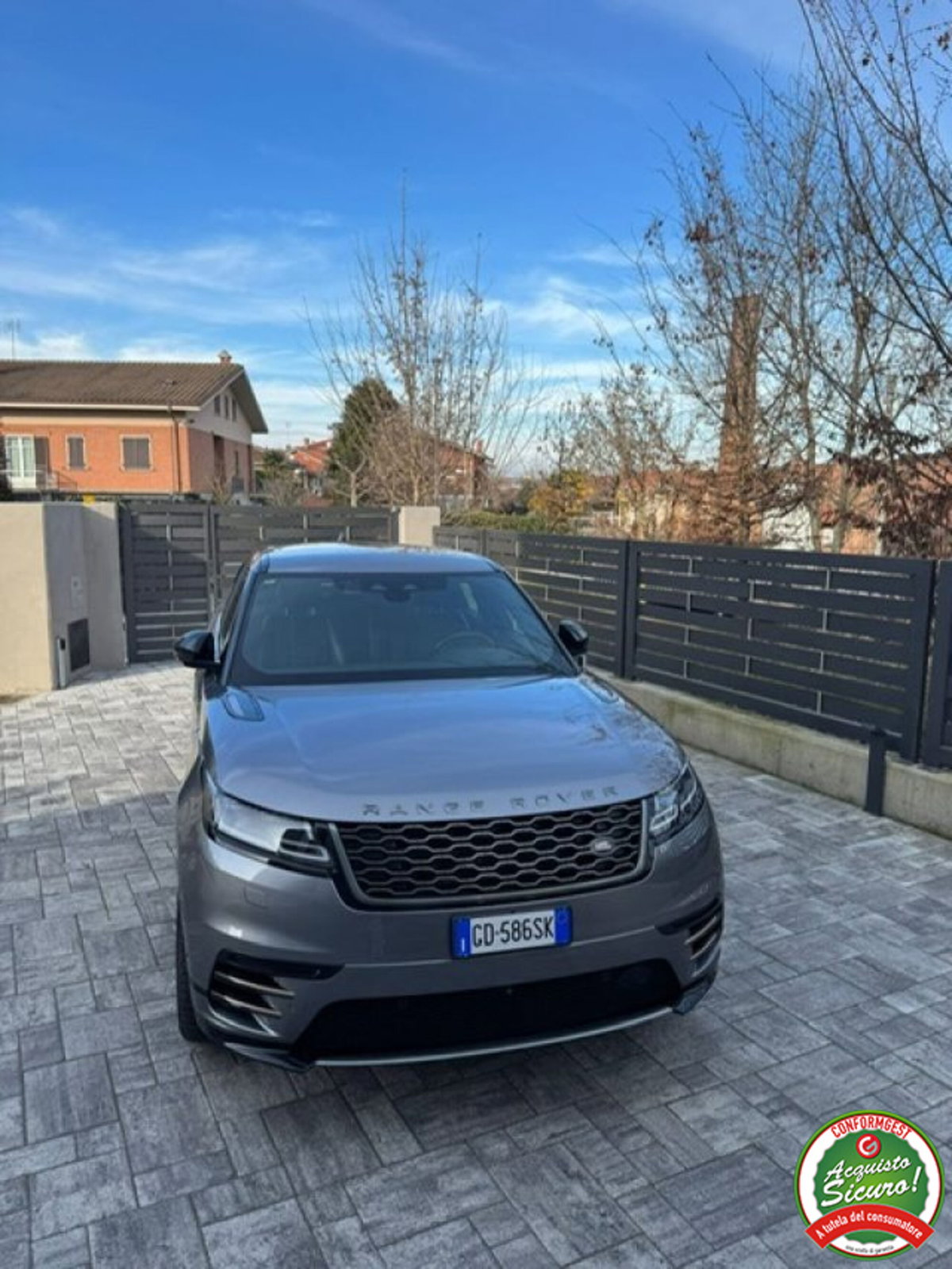 Land Rover Range Rover Velar 2.0D I4 204 CV R-Dynamic SE (2)