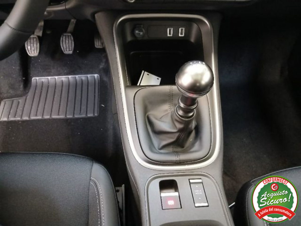 Jeep Avenger 1.2 turbo Altitude fwd 100cv (13)