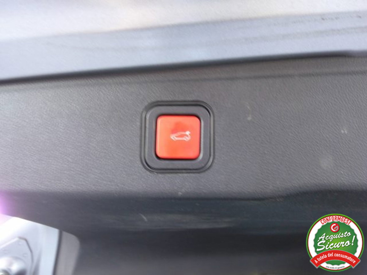 Jeep Avenger 1.2 turbo Altitude fwd 100cv (12)