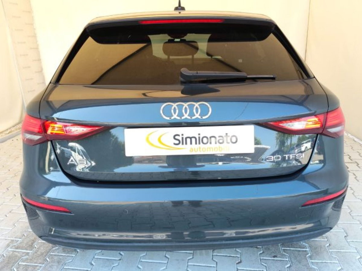 Audi A3 Sportback 30 TFSI S tronic Business (5)