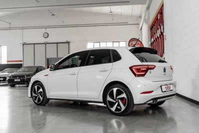 Volkswagen Polo 2.0 tsi GTI dsg (4)