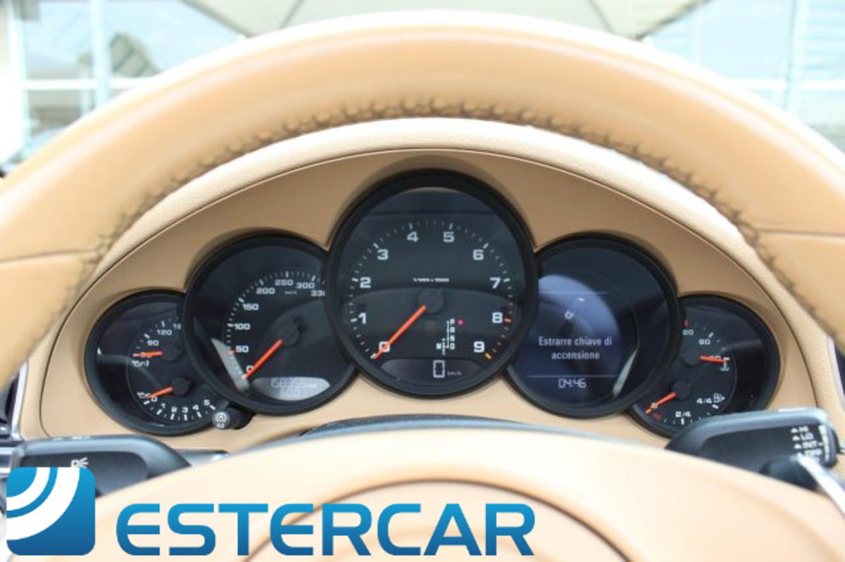 Porsche 911 Cabrio 3.4 Carrera (6)