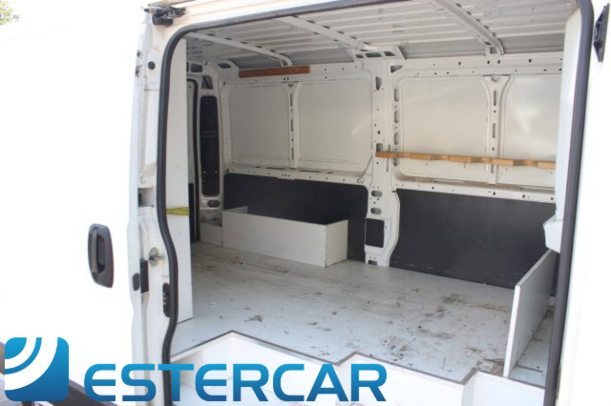 Citroen Jumper Furgone 30 BlueHDi 140 S&S PC-TN Furgone Business (17)