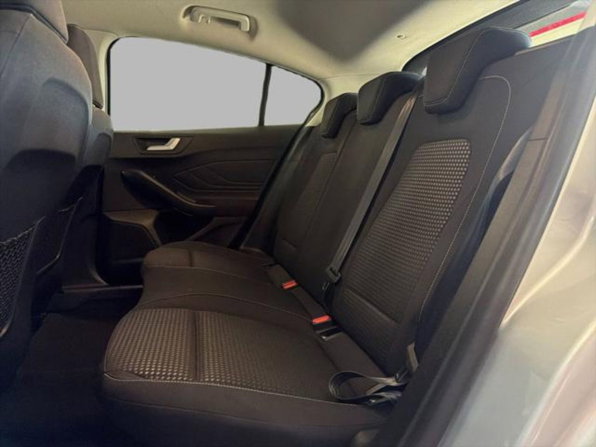 Ford Focus 1.0 EcoBoost Hybrid 125 CV Powershift 5p. Business (13)
