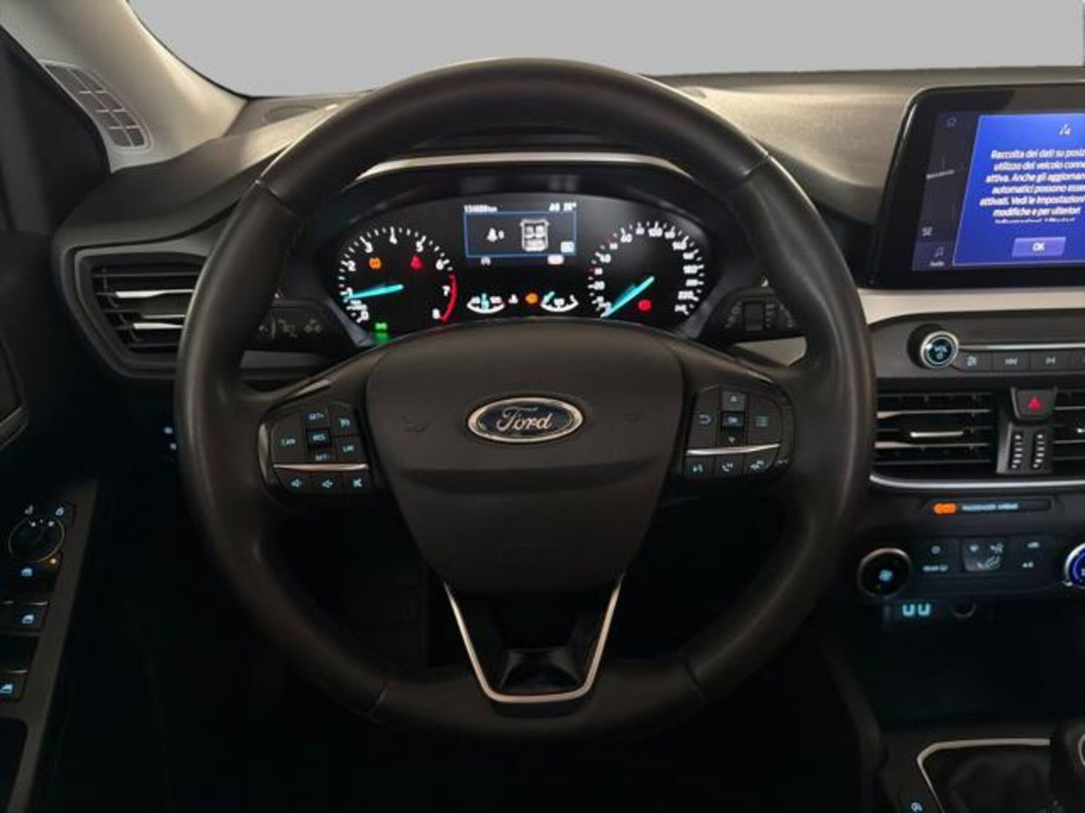 Ford Focus 1.0 EcoBoost Hybrid 125 CV Powershift 5p. Business (8)