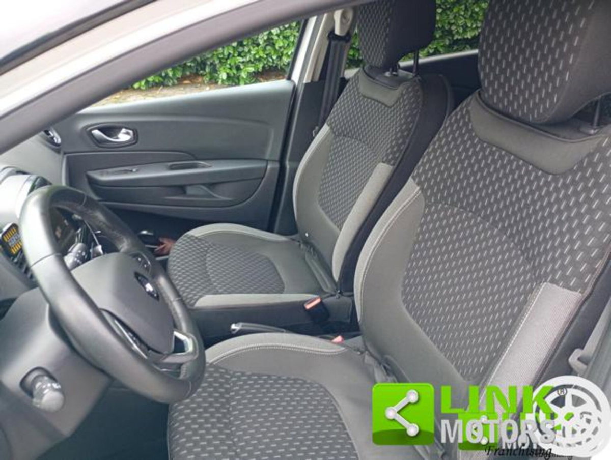 Renault Captur dCi 8V 90 CV EDC Start&Stop Sport Edition (14)