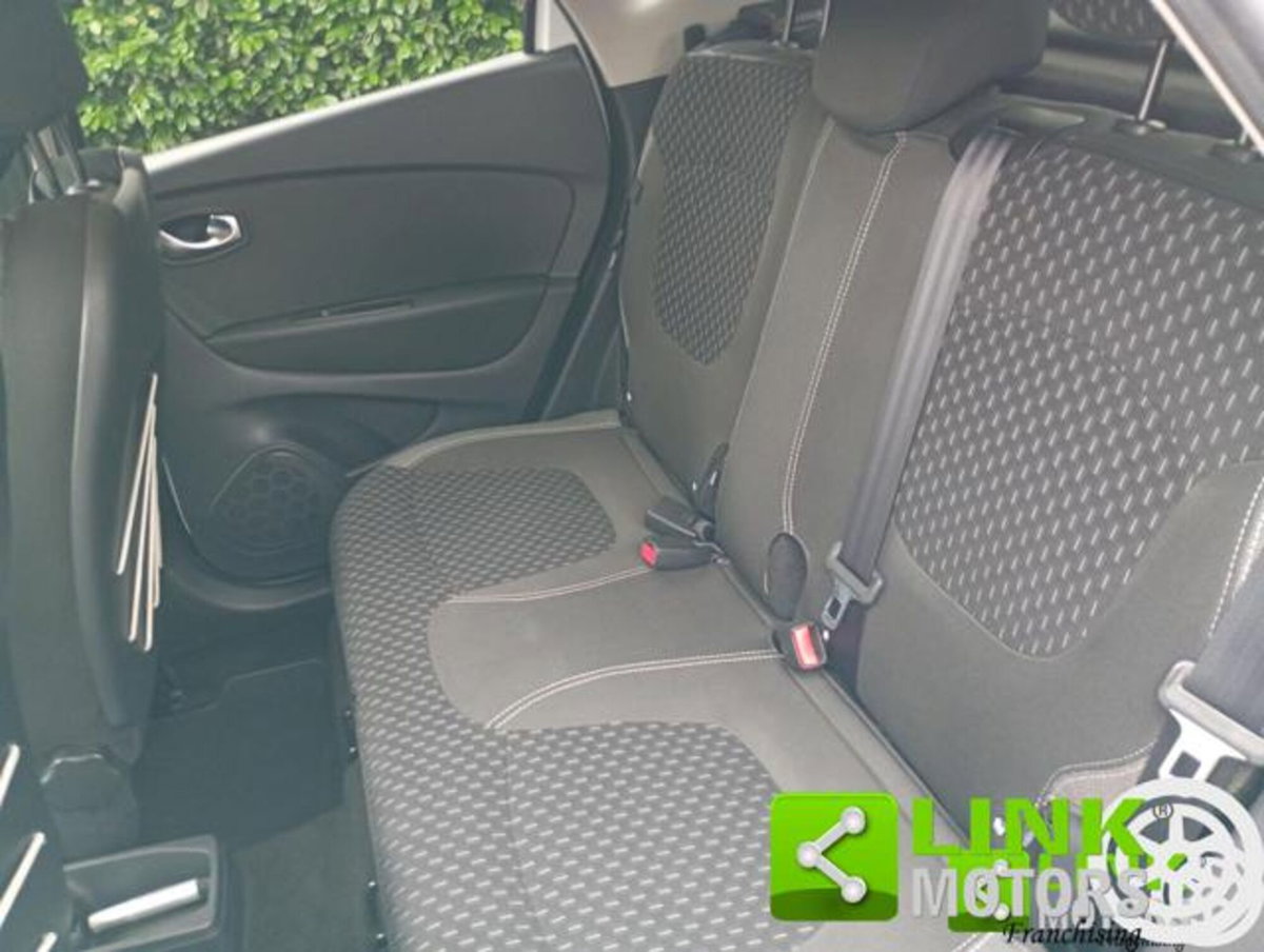 Renault Captur dCi 8V 90 CV EDC Start&Stop Sport Edition (16)