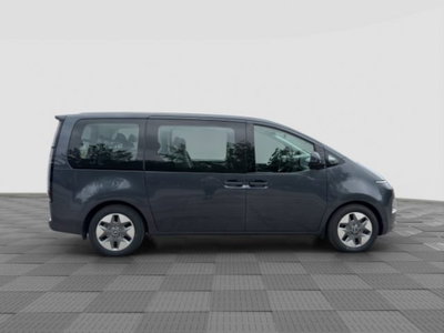 Hyundai Staria 2.2 awd auto (6)
