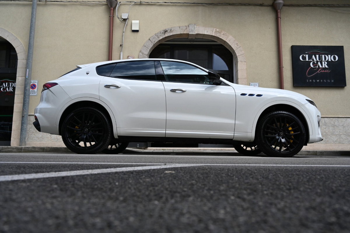 Maserati Levante Levante MHEV 330 CV AWD GT (14)