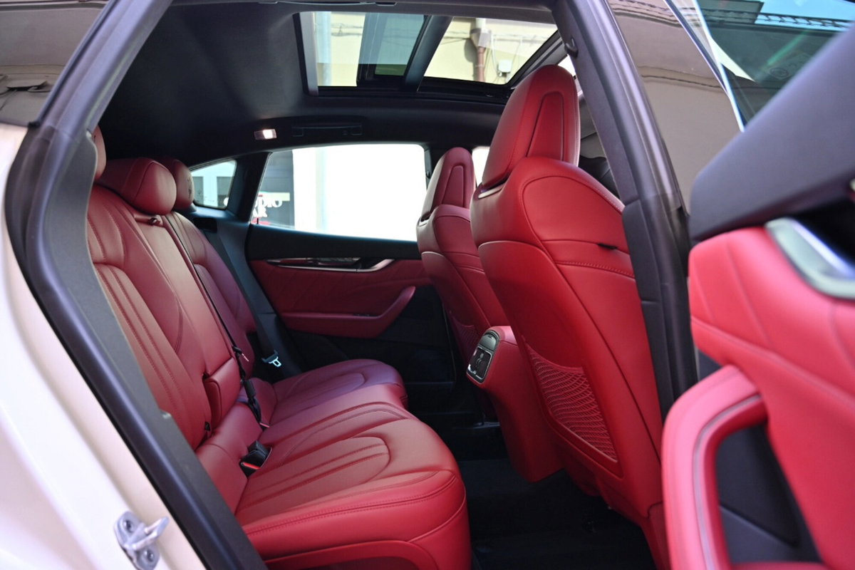 Maserati Levante Levante MHEV 330 CV AWD GT (18)