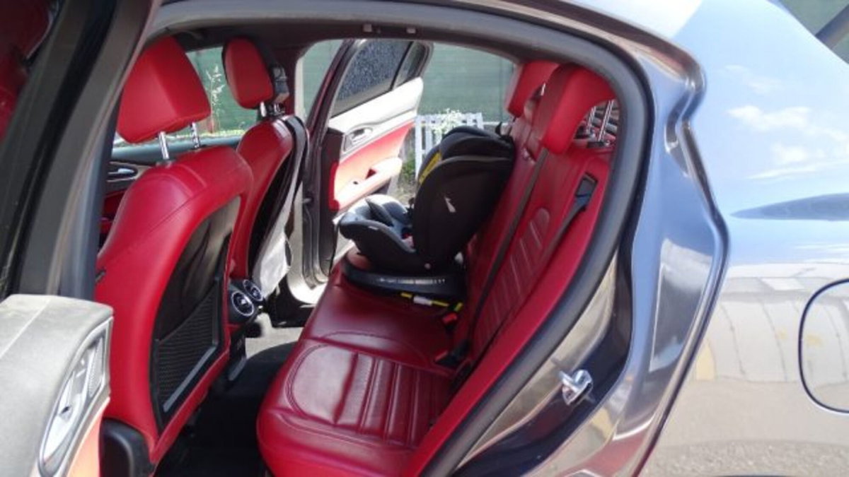 Alfa Romeo Stelvio Stelvio 2.0 Turbo 280 CV AT8 Q4 Estrema (14)