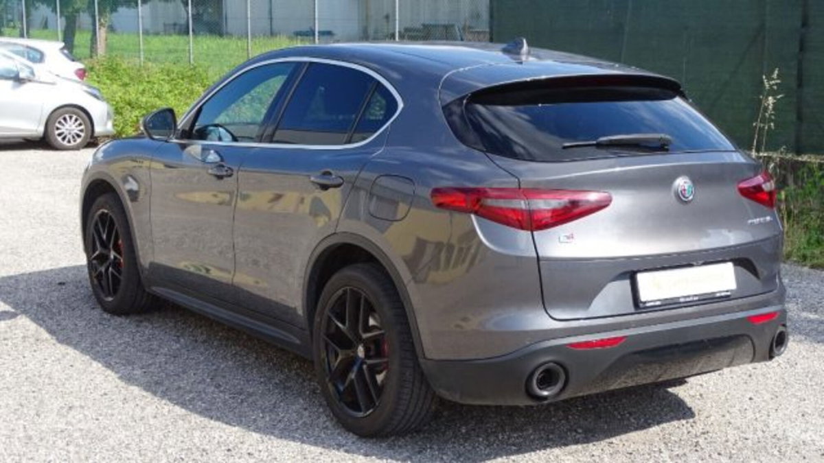 Alfa Romeo Stelvio Stelvio 2.0 Turbo 280 CV AT8 Q4 Estrema (5)