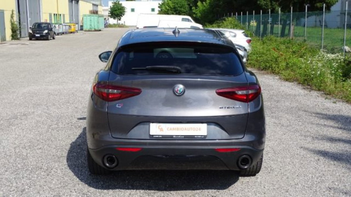 Alfa Romeo Stelvio Stelvio 2.0 Turbo 280 CV AT8 Q4 Estrema (6)