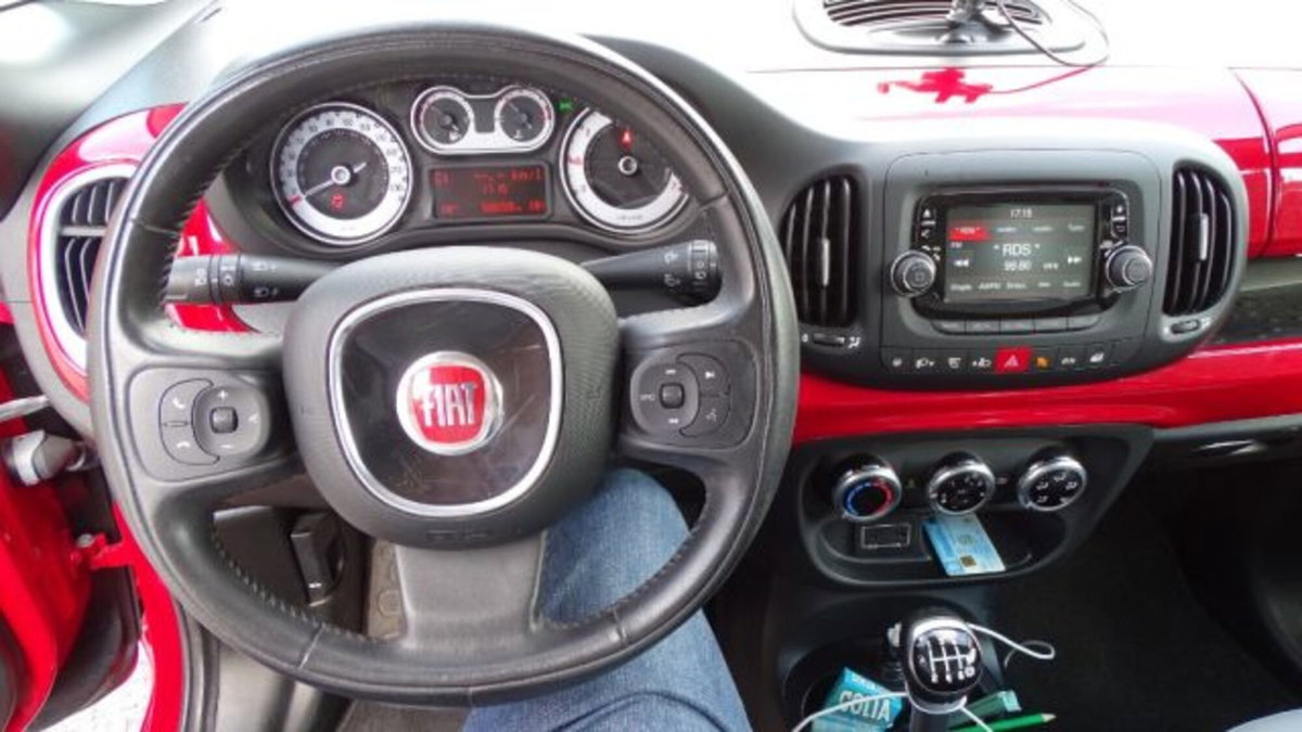 Fiat 500L 1.4 95 CV Pop (15)